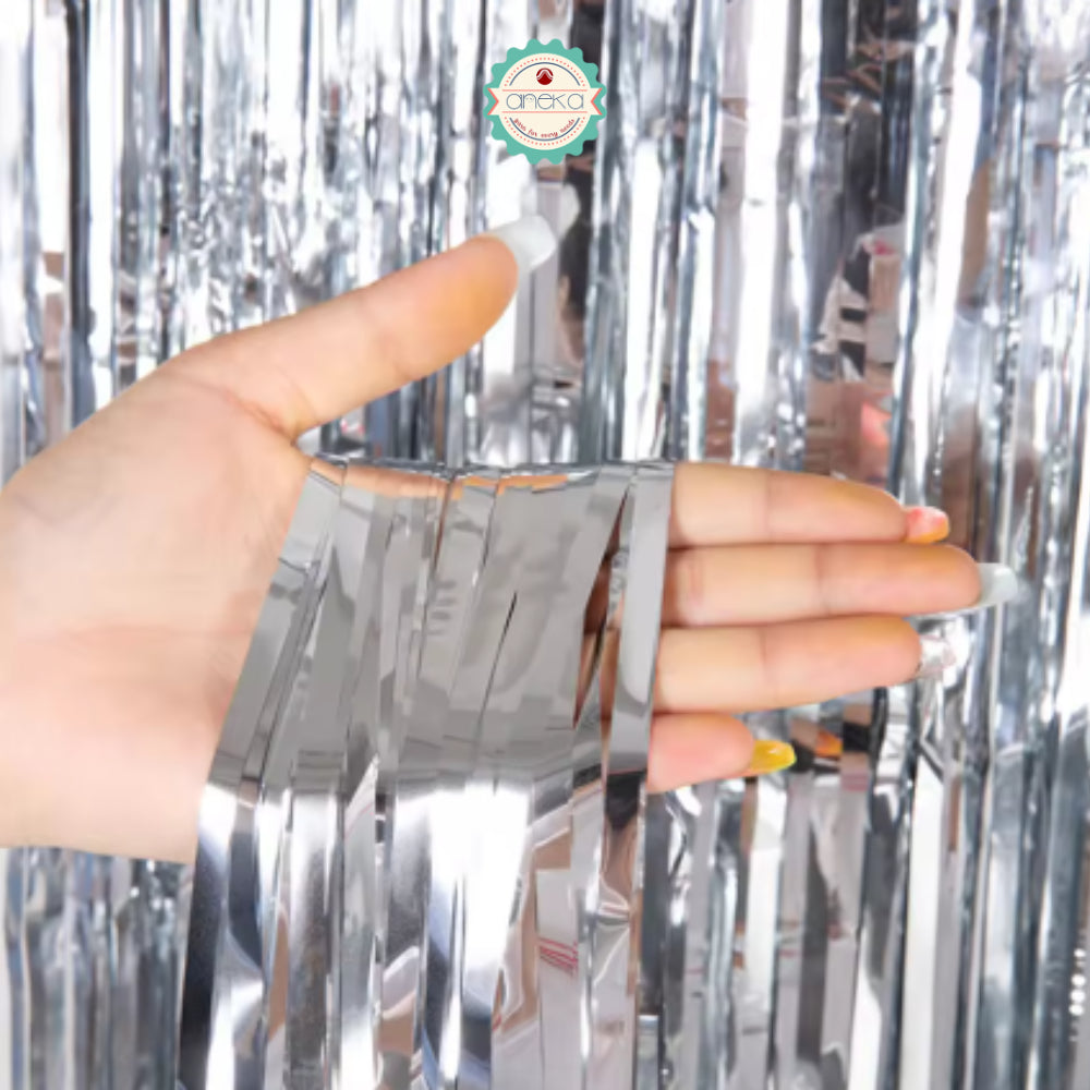 KATALOG - Tirai Metalik Foil Fringe Curtain / Party Backdrop / Background Rumbai Ulang Tahun