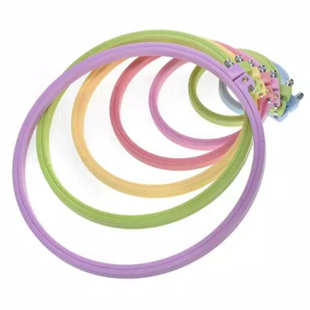ANEKA - PCS - Pemidangan Plastik Bulat / Colorful Embroidery Hoop Plastic IMPORT