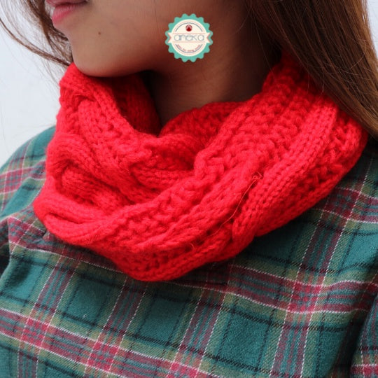 Syal Rajut / Knitted Scarft