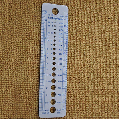 Knitting Gauge Ruler Plastic Needle / ANK Penggaris Plastik Rajut