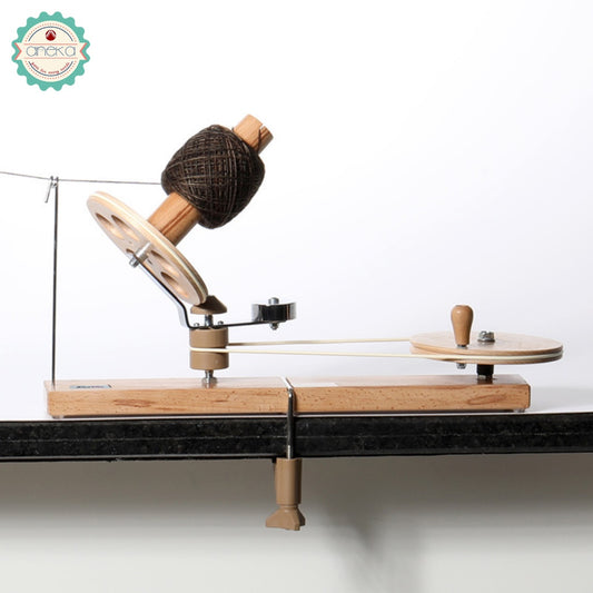 KnitPro - Signature Ball Winder / Wool Winder / Rolling Tool / Yarn Winder