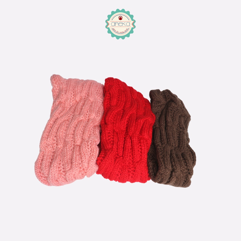 Syal Rajut / Knitted Scarft