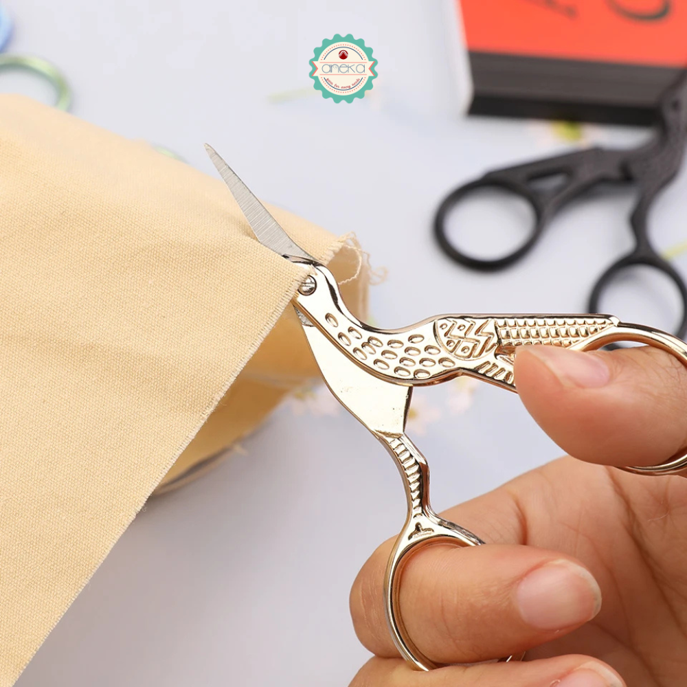 ANEKA - Gunting Benang Bangau / Bordir / Sulam Vintage / Retro / Klasik Burung Crane